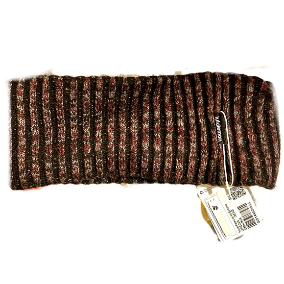 Lululemon Textured Fleece-Lined Knit Ear Warmer - Picture 6 of 8